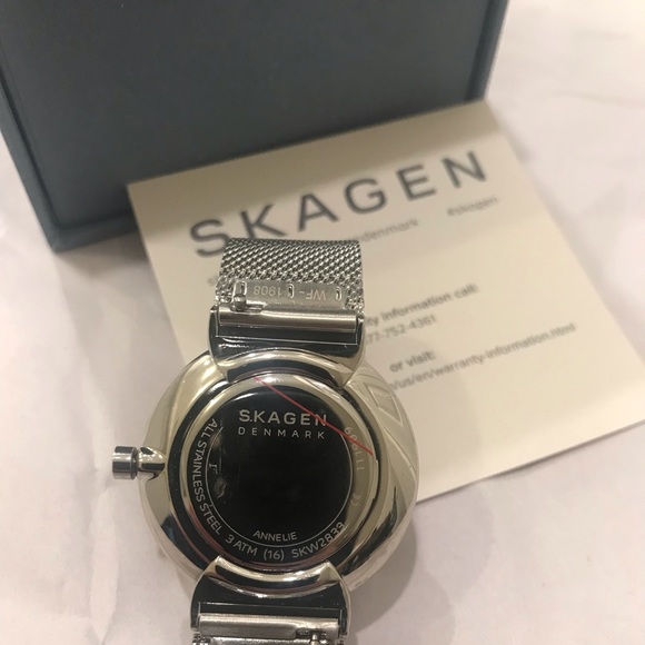 Skagen SKW2833 Quartz Silver Watch - Picture 6 of 6